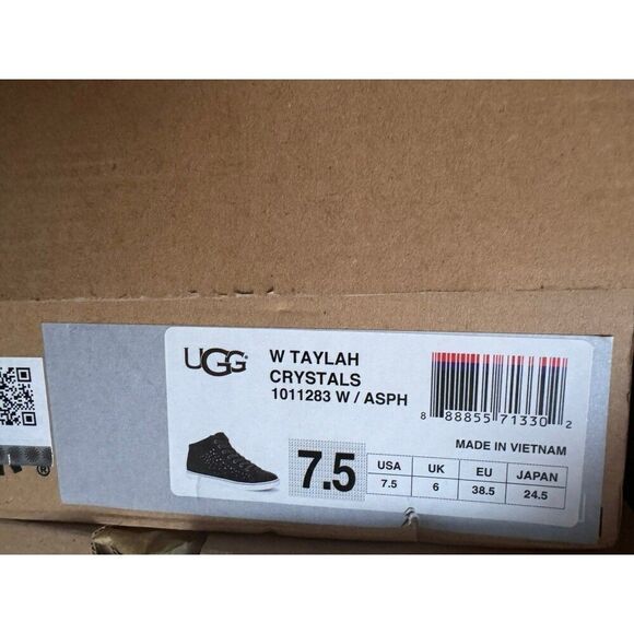 Ugg Australia Authentic Taylah w crystals womens  7.5 - Picture 1 of 4